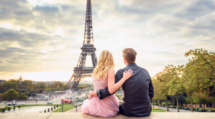 Paris Honeymoon Tour Package for 4 Days